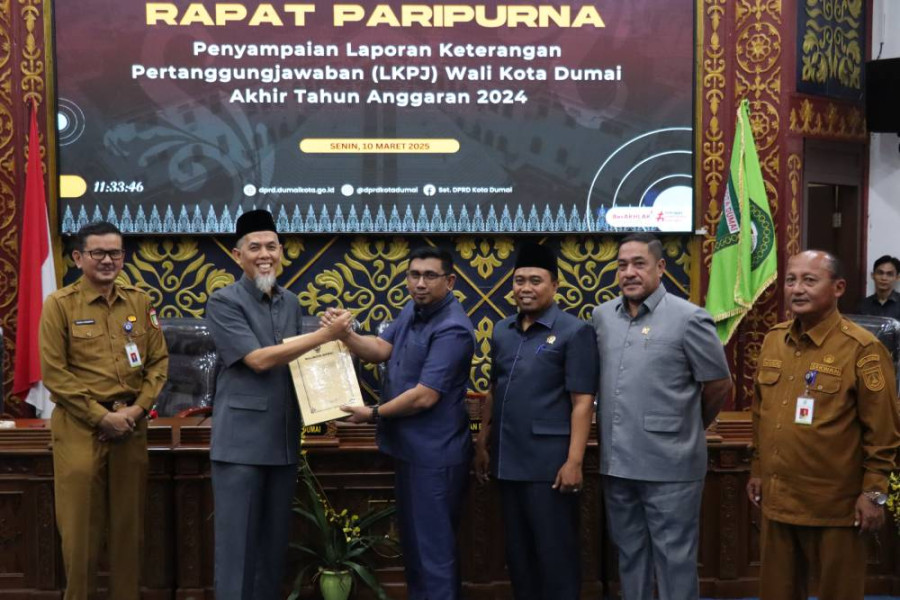 Wako Paisal Sampaikan LKPJ Akhir TA 2024 dalam Sidang Paripurna DPRD Kota Dumai