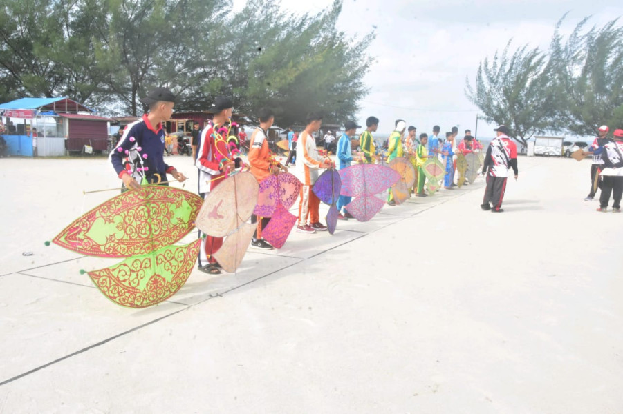 Permainan Anak Negeri, Lomba Layang-layang Ikut Meriahkan dan Sukseskan Hari Jadi Ke-512 Bengkalis