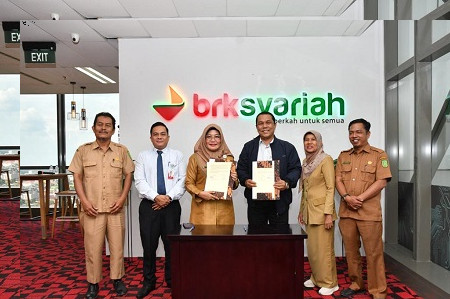 BRK Syariah Siap Akomodir Kebutuhan Transaksi Finansial Pelajar dan Civitas Akademi di SMA Negeri Plus Riau