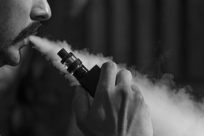 Peneliti Ingatkan Bahaya Vape Bisa Merusak Kekebalan Tubuh