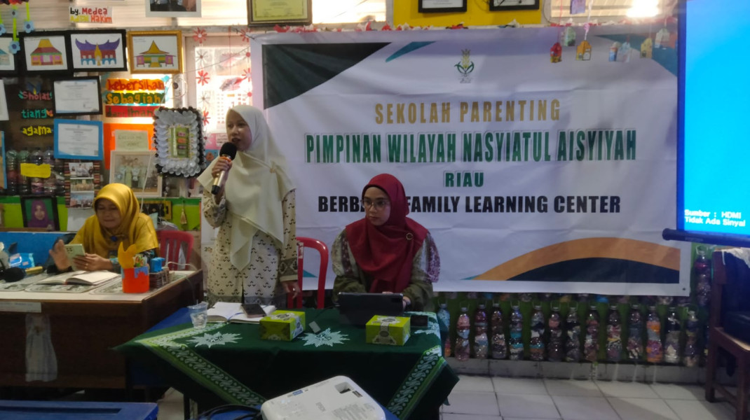 PWNA Riau Gelar Family Learning Center di SD Muhammadiyah 1 Pekanbaru