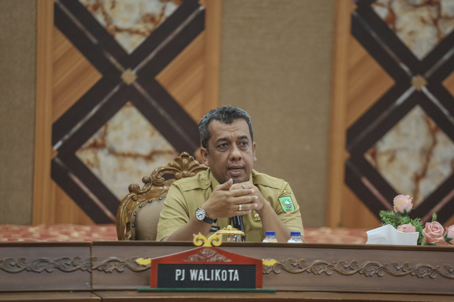 Pj Wali Kota Terima Arahan Mendagri, Fokus pada Kepatuhan terhadap Aturan