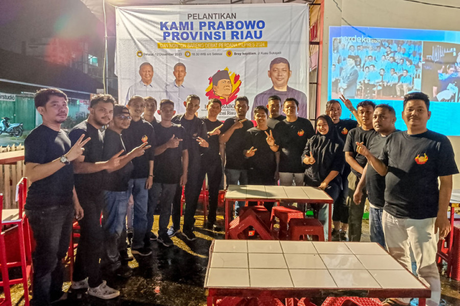 Relawan KAMI Prabowo Riau Gelar Nobar Debat Calon Presiden Bersama Kalangan Milenial dan Gen Z di Pekanbaru