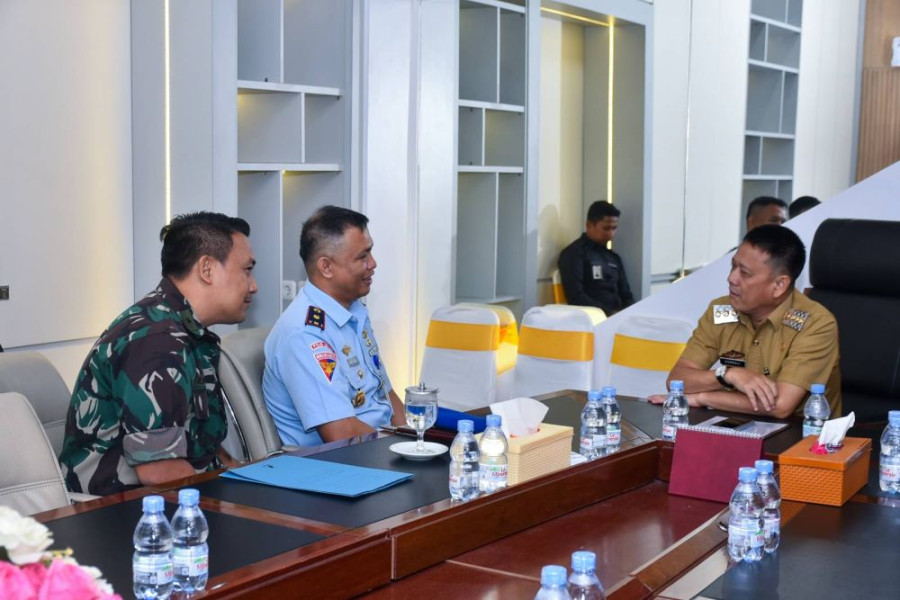 Danlanud Roesmin Nurjadin Silaturrahmi dengan Pemkab Kampar