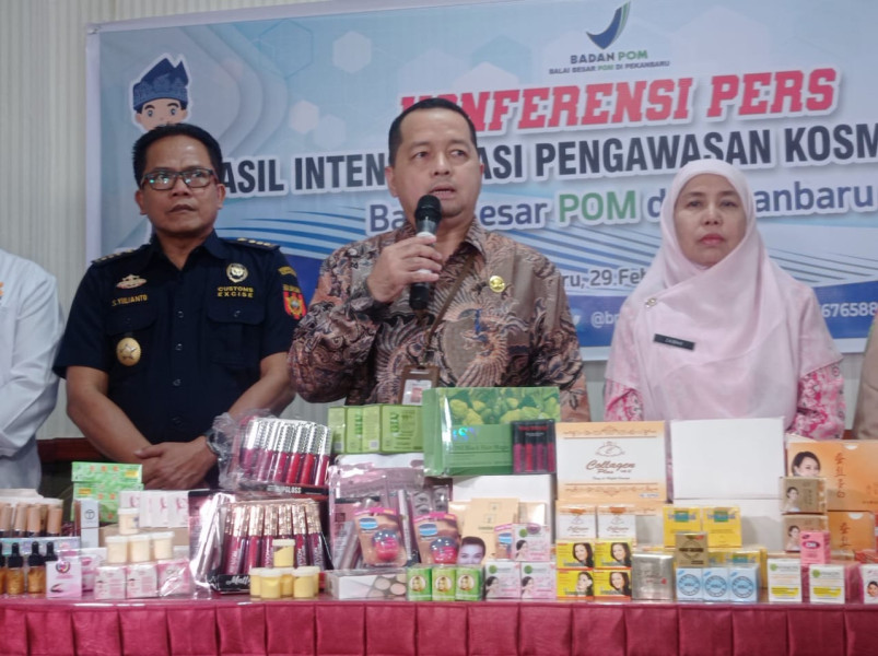 BBPOM Pekanbaru Sita 4.007 Kosmetik 11 Obat Ilegal