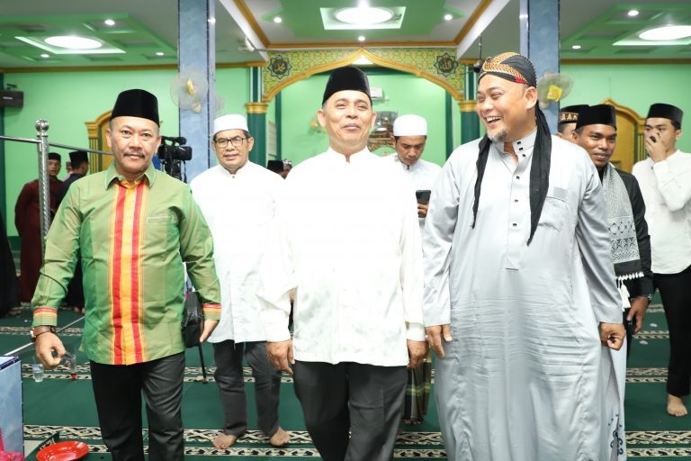 Pj Bupati Hadiri Peringatan Isra' Mi'raj di Sungai Beringin