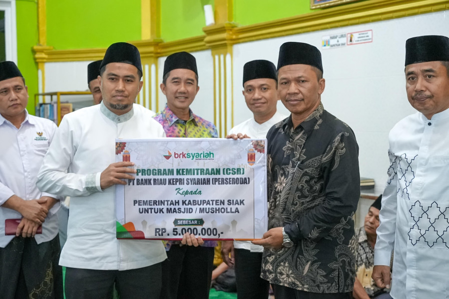 Safari Ramadan di Tualang Plh Sekda Siak Pastikan Bantuan Sosial Tepat Sasaran