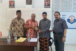Maqari Mulai Salurkan Bantuan Al-Quran untuk Ponpes dan Masyarakat Riau