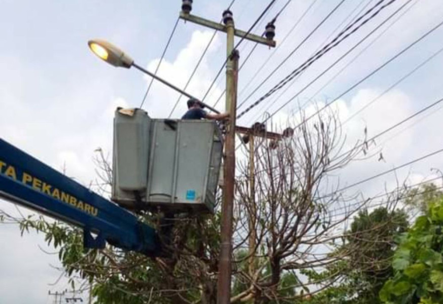 Pemkot Pekanbaru Menunggak Tagihan LPJU Rp4,3 Miliar ke PLN