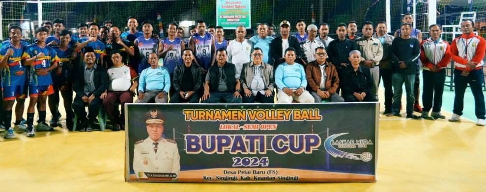 Bupati Kuansing Buka Turnamen Bola Voli di Petai Baru
