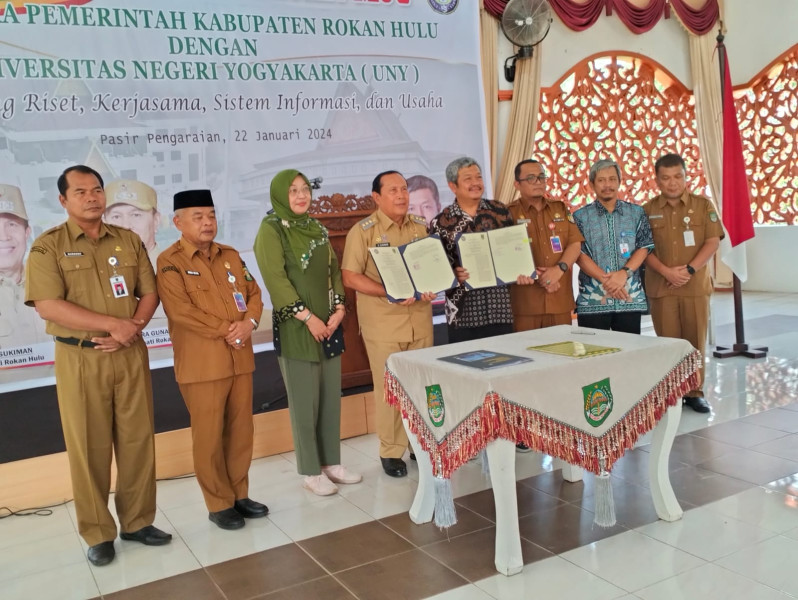 Pemkab Rohul Tekan MoU dengan UNY