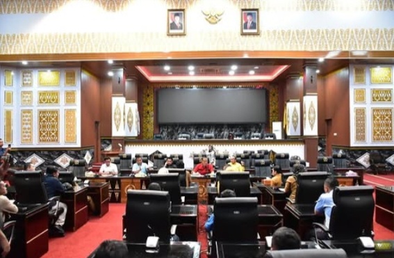 Komisi I Rapat bersama Sejumlah ASN dan Honorer RSD Madani