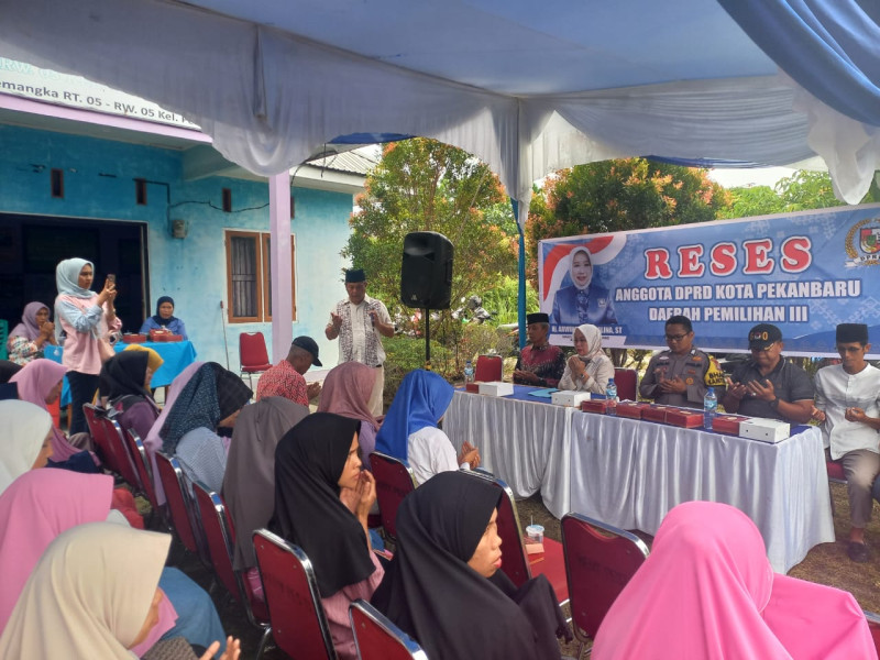 Laksanakan Reses, Arwinda Serap Keluhan Warga