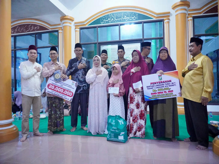 Wakil Bupati Kampar Safari Ramadan di Desa Sialang Kubang