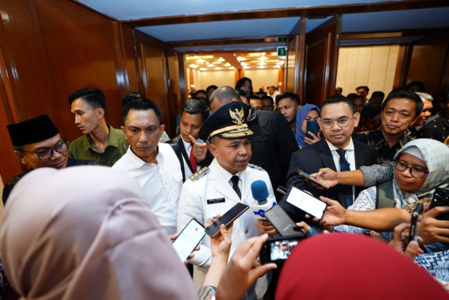 Gubernur Riau Abdul Wahid akan Ikuti Retret Akmil di Magelang