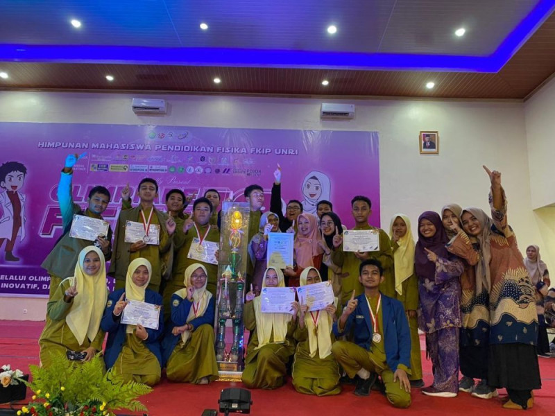 MAN 1 Pekanbaru Juara Umum pada OF 18 Se Sumatera di FKIP UNRI