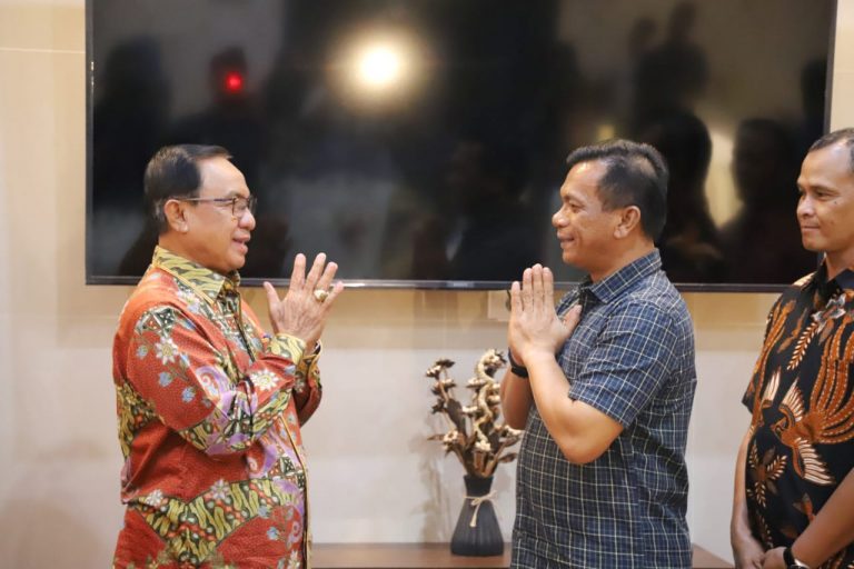 Bupati Wardan Sambut Kunjungan Silaturrahmi Danlanal Dumai