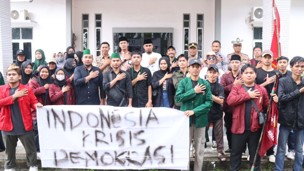 Polres Meranti Kawal Unras Mahasiswa di Kantor DPRD dan KPU Meranti