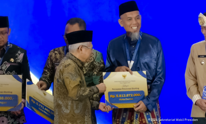Wako Terima Penghargaaan dari Wapres RI, Dapat Dana Insentif Fiskal Percepatan Penurunan Stunting Rp5,8 M