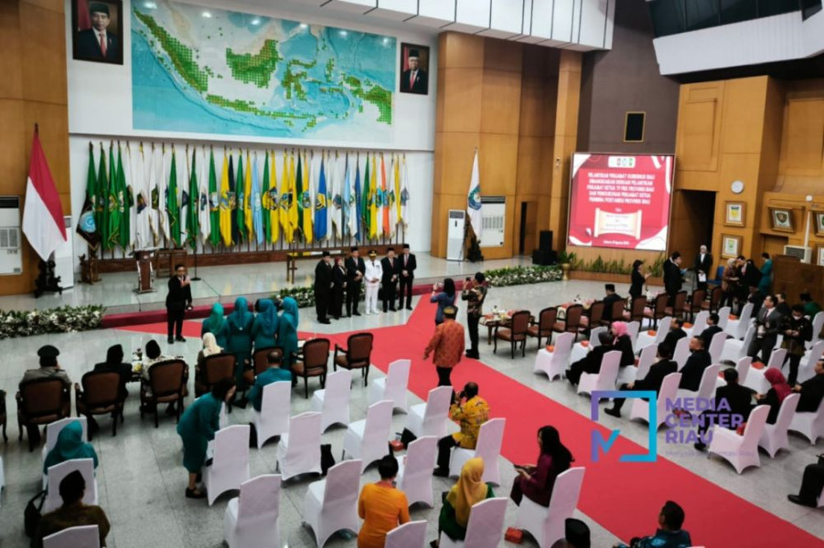 Mendagri Lantik Rahman Hadi sebagai Pj Gubernur Riau