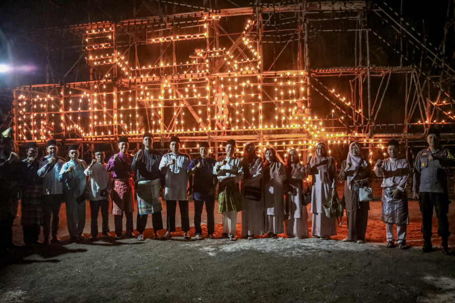 Festival Lampu Colok Semarakkan Malam 27 Liko di Dumai Kota Idaman