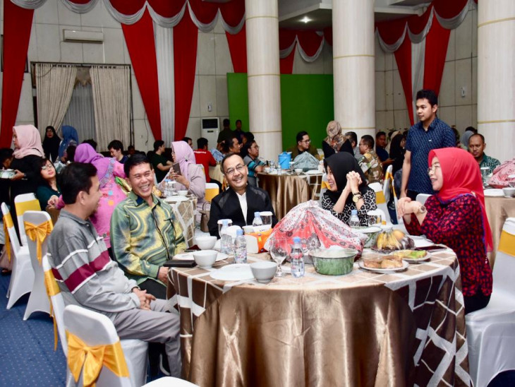 Pj Bupati Kampar Gala Dinner Bersama Menyambut HUT Fakultas Kedokteran Universitas Riau