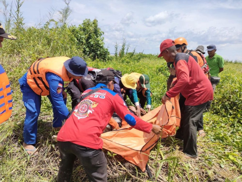 Tragis! Buat Konten Ombak Bono, Warga Siak Meninggal Terseret Ombak