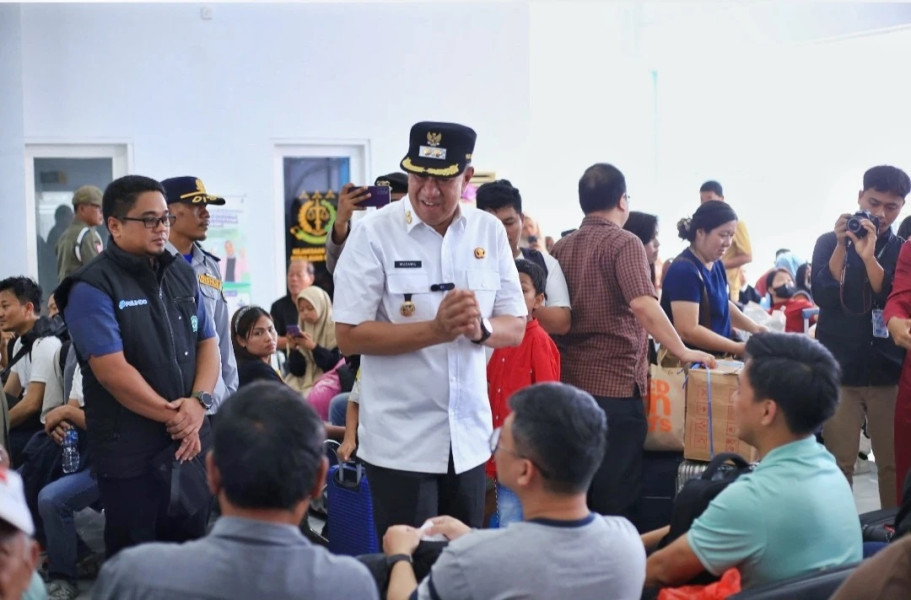 Wabup Meranti Tinjau Puncak Arus Mudik Labaran 2025