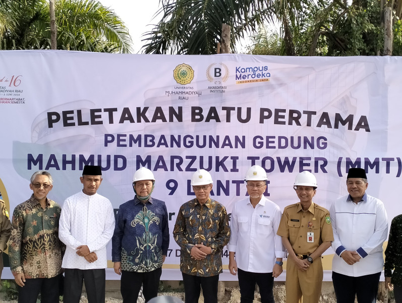 Mendag RI Zulhas Tiba di Riau, Resmikan Pasar Palapa dan Gedung Tajdid Center UMRI