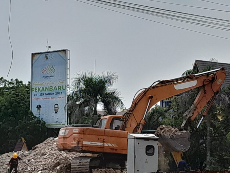 Pembongkaran dan Pembersihan Gedung MPP yang Terbakar Ditargetkan Tuntas November
