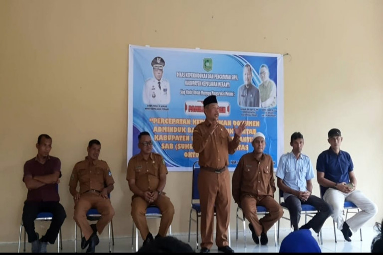 Pemkab Meranti Gelar Pembinaan dan Pendataan Penduduk Rentan Adminduk di Desa Bandul