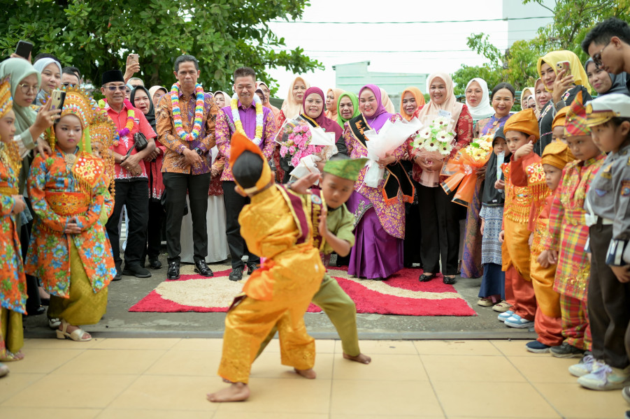 Cegah Stunting, Bupati Rohil Pimpin Roadshow Gerakan Berantas Stunting Tahun 2024