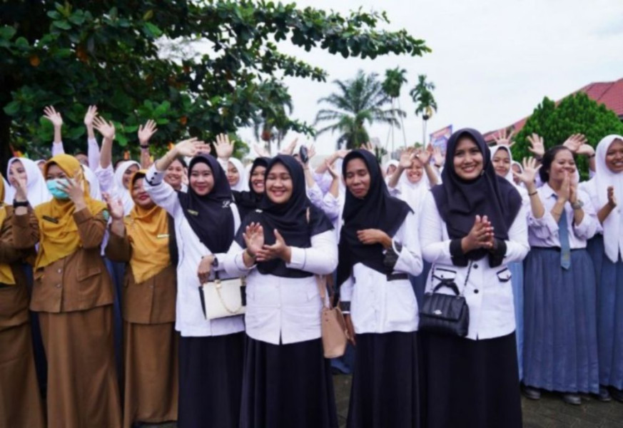 Honor Guru Bantu 6 Daerah Riau Cair, Total Rp6,49 Miliar Ditransfer
