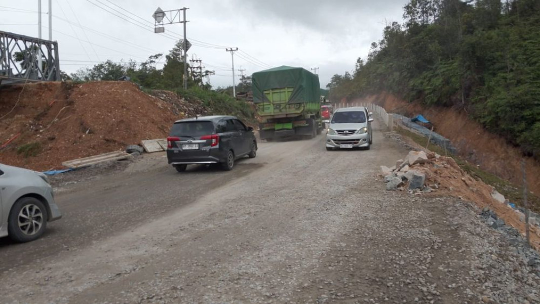 Kabar Baik! Lalu Lintas Km 106 Tanjung Alai Sudah Dibuka Dua Arah