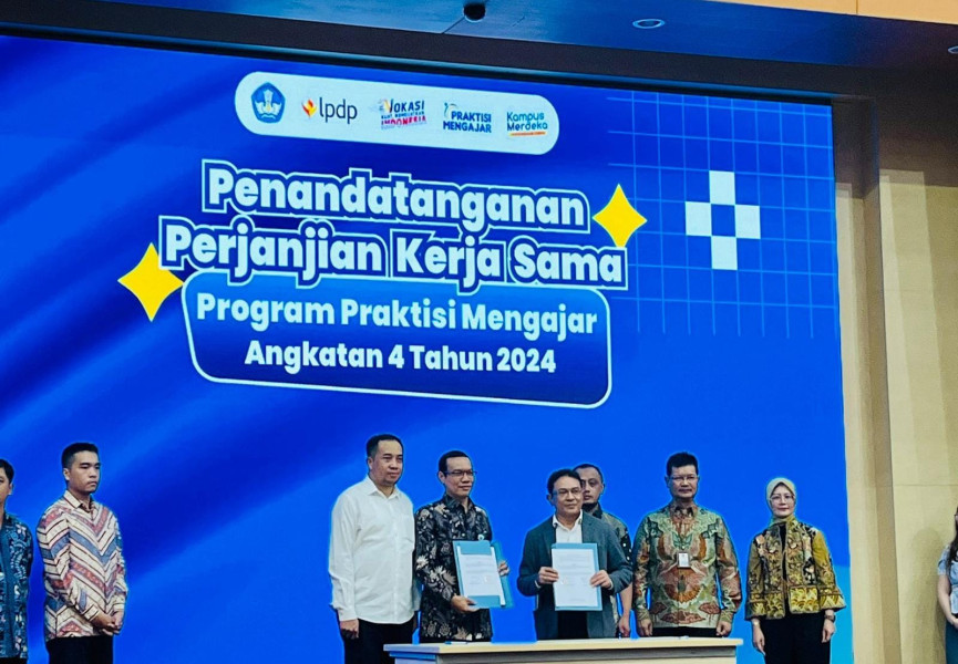 Direktur Polbeng Tandatangani Perjanjian Kerja Sama Program Praktisi Mengajar Angkatan ke 4