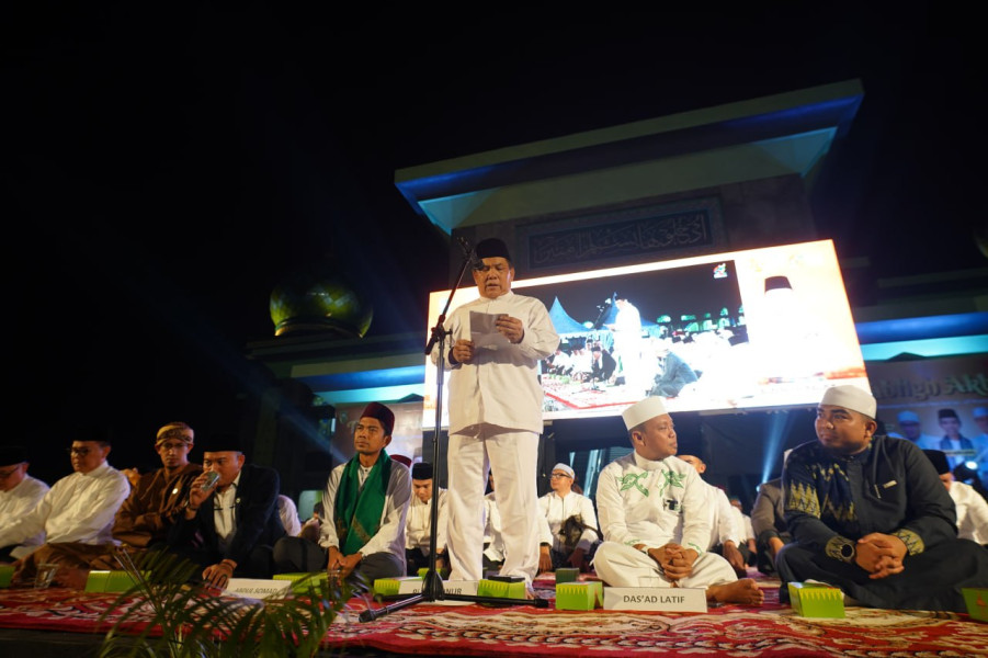 Pemprov Riau Gelar Tabligh Akbar Bersama UAS dan Ustaz Das'ad Latief