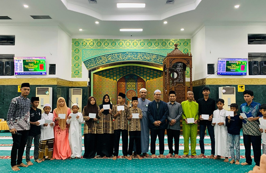 Masjid Raya Annur Tebar Kebaikan, 101 Anak Yatim Terima Santunan