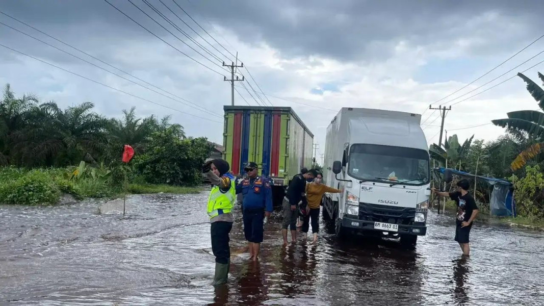 Antisipasi Banjir, Gubri Usulkan Peningkatan Jalintim ke Pemerintah Pusat