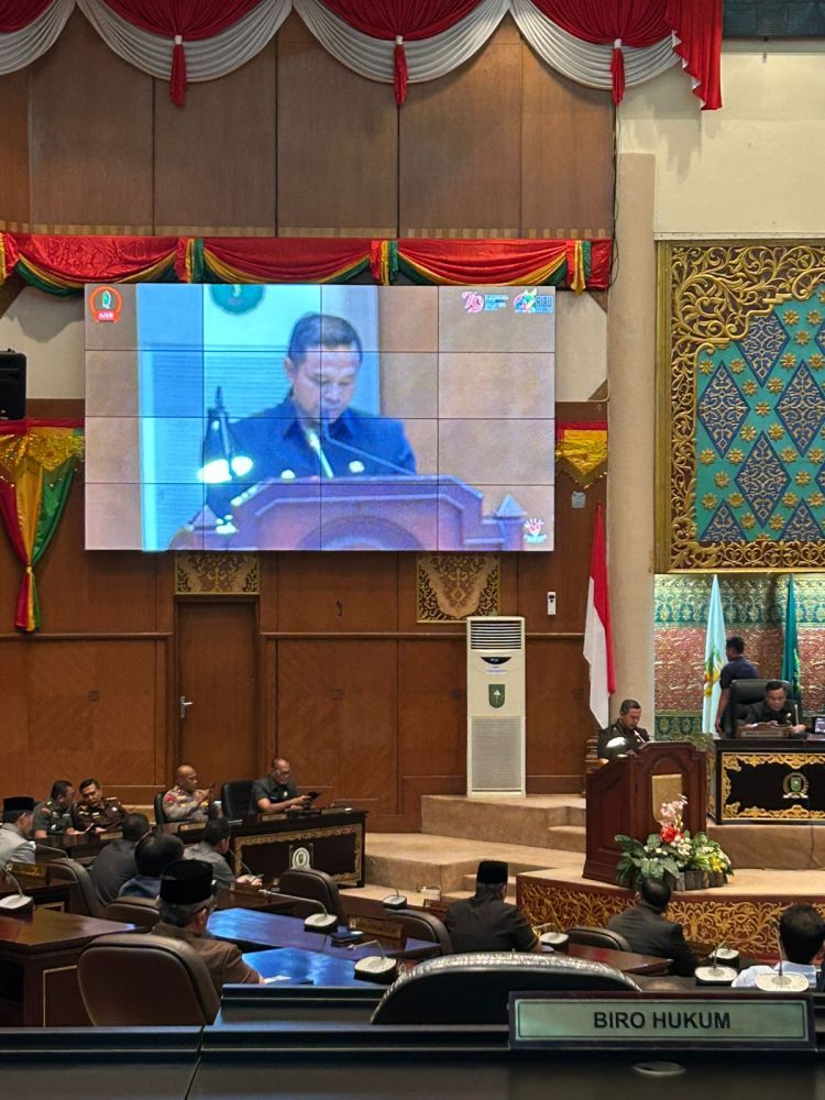 Sampaikan Pidato Perdana, Gubernur Riau Abdul Wahid Ungkap Visi Misinya