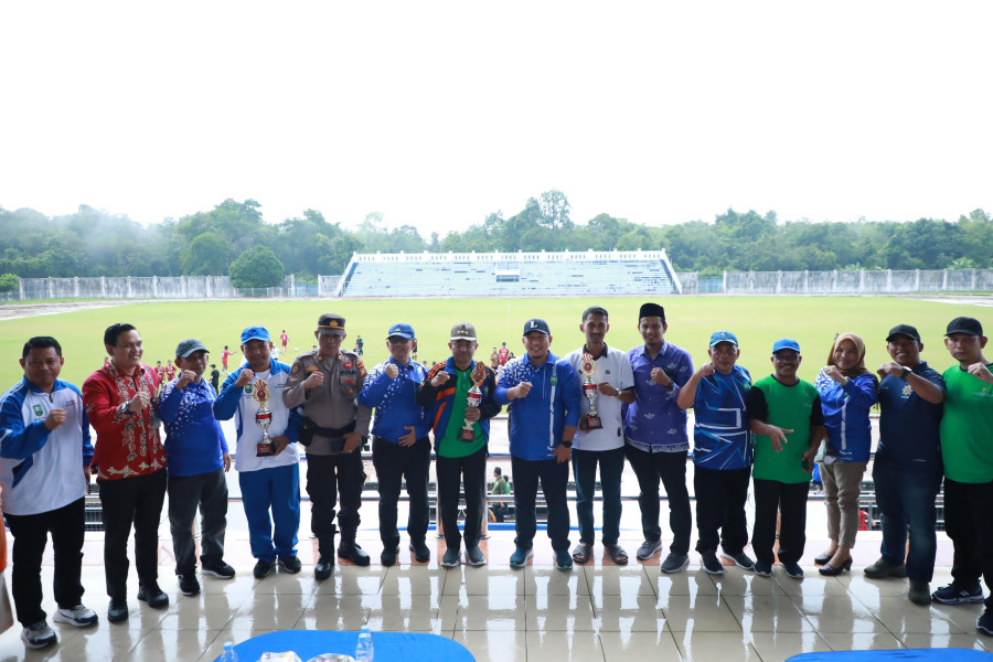 Pekan Olahraga Pelajar Daerah Kabupaten Siak 2024 Resmi Ditutup Wakil Bupati Siak Husni Merza