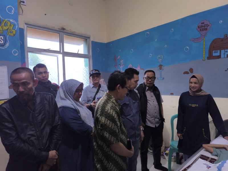 Kunjungi Korban Asusila, Pj Bupati Erisman: Kita Bantu Pulihkan Kesehatan Fisik dan Psikisnya