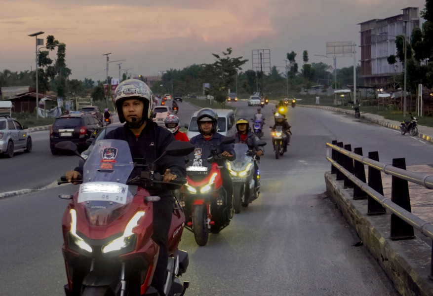 Ini Tips Berkendara saat Hujan dari Capella Honda