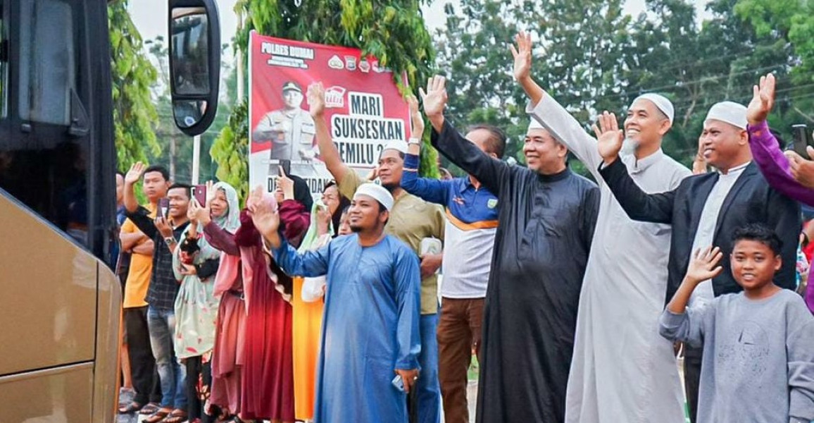 Wako Paisal Lepas Keberangkatan 152 Jamaah Umrah Utusan Pemko