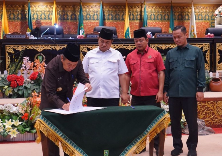 Sah! APBD Perubahan Provinsi Riau TA 2023 Rp10,8 Triliun Lebih