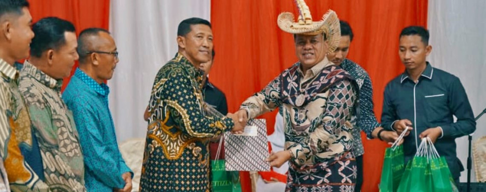 Bupati Kuansing Berikan Penghargaan dan Motivasi kepada Anggota Paskibraka