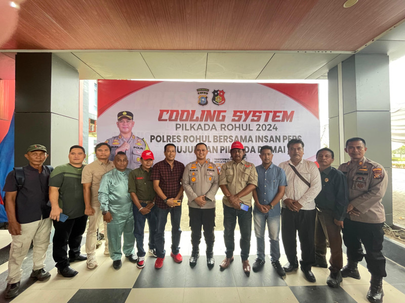 Kapolres Rohul Didampingi Kasat Reskrim Gelar Cooling Pilkada Rohul Damai 2024