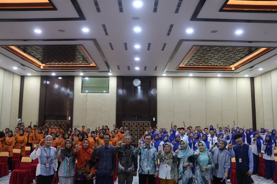 OJK Riau Edukasi 150 Pelajar Terkait Keuangan