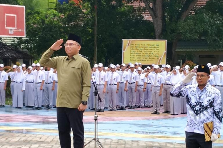 Ketua Dewan Pendidikan Riau ajak Pelajar Jauhi LGBT dan Narkoba