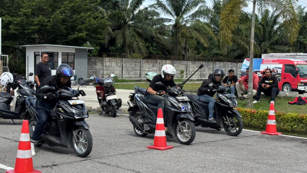 Salurkan Hobi Balap Secara Positif, Capella Honda Gelar Fun Drag Matic 160