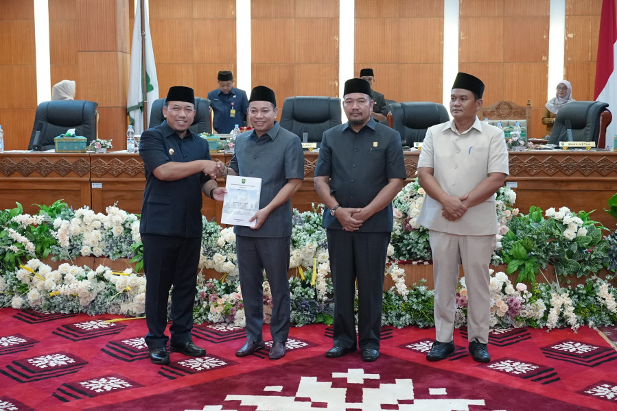 Wabup Siak Sampaikan LKPJ Bupati Tahun 2025